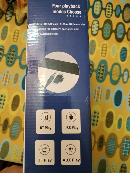 Led wireless charging speaker