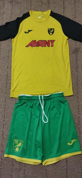 Форма футбольна на 14 років(164см)