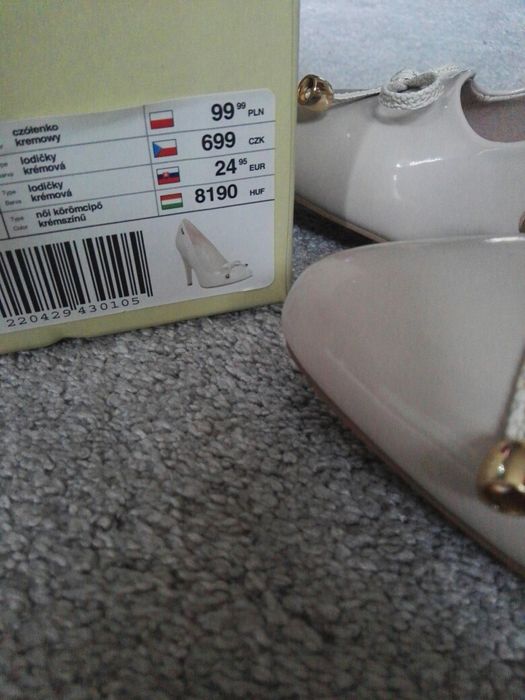 Buty Szpilki damskie kremowe Nowe - Rozm.38