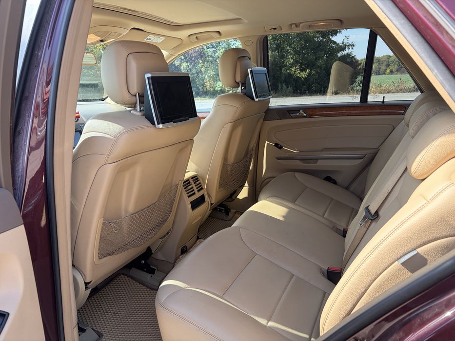 Mercedes-Benz ML320