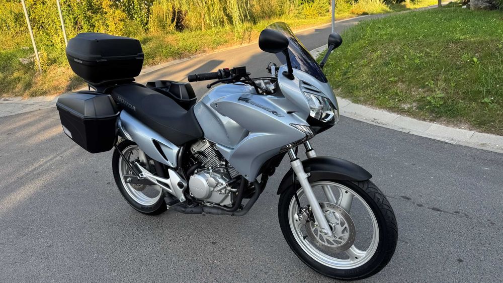 Honda XL125 Varadero JAK NOWA 3 kufry ORYGINAŁ niski przebieg POLECAM