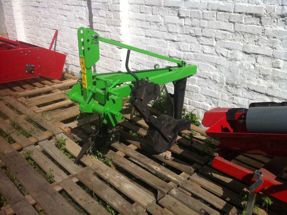 Плуг Бомет є всі розміри