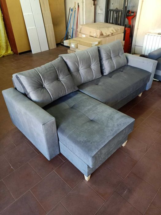 Narożnik tapicerowany w szarości