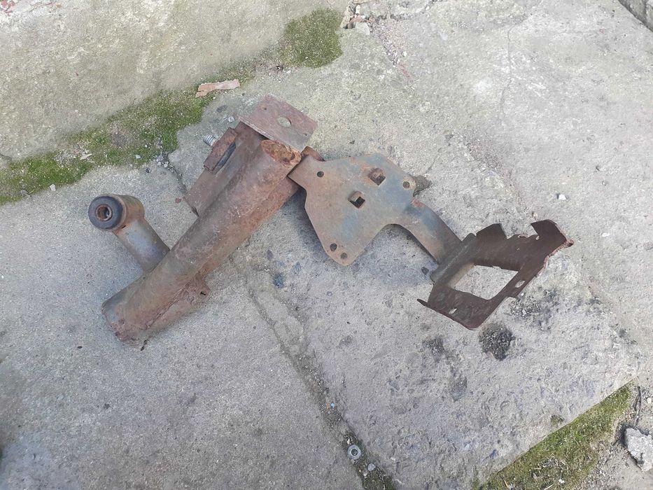 Кріплення лопуха сидіння Мт Днепр Урал К-750 крепление сидения м72