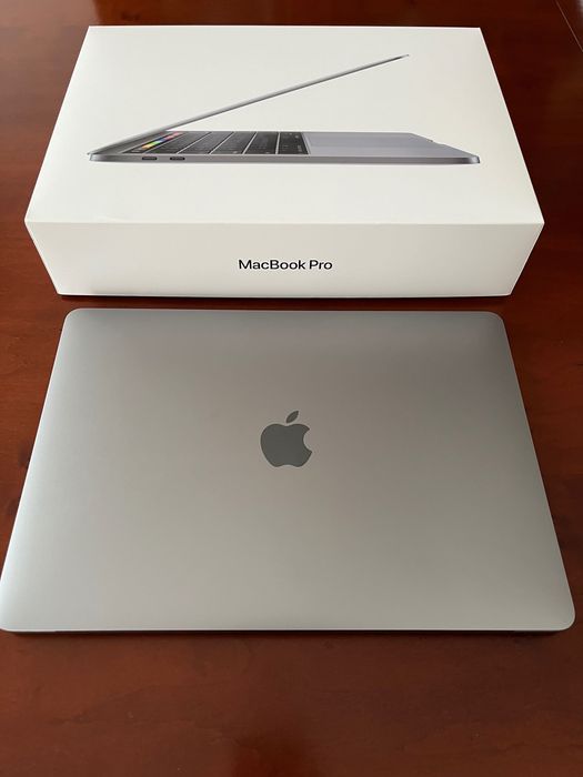 Macbook Pro 13” Touch Bar Intel Core i5 3.9GHz 8GB Ram 256GB SSD