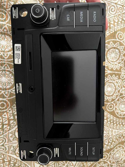 Штатна магнітола VW Golf 7 MIB Entry 5G0035885 / MQB