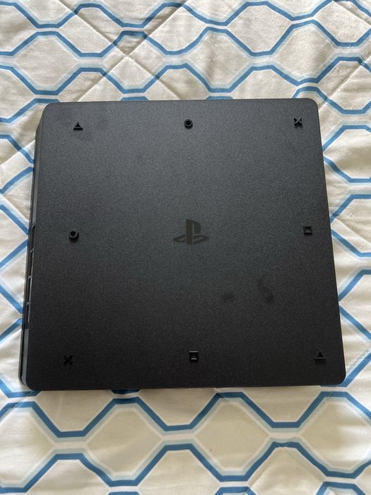 PlayStation 4 Slim 500GB – Excelente Estado