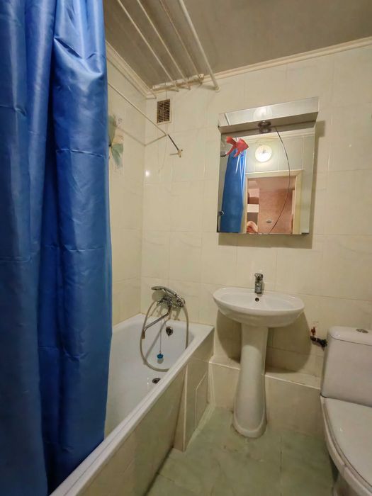 Эксклюзив! Продам 1 комн. кв. улучшенная планировка 39 м², кирпичный дом, мебель и техника