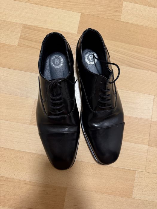 Sapatos pretos formais - Homem
