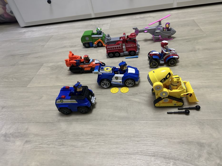 Продам машинки Щенячий патруль ОРИГИНАЛ.