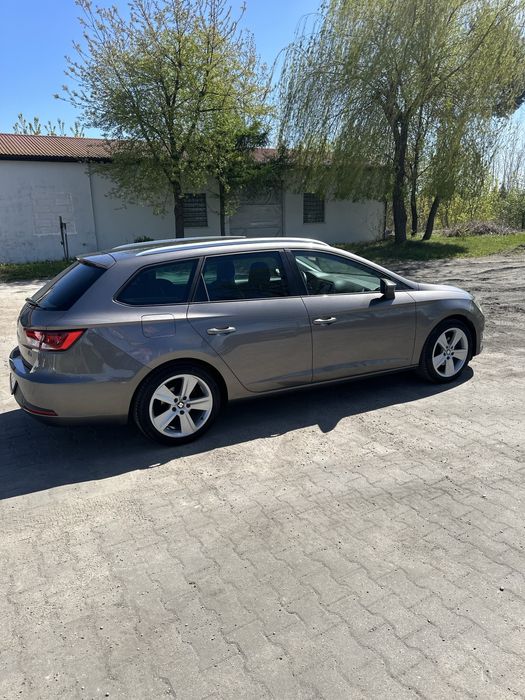 Seat Leon FR, Navi, kamera cofania