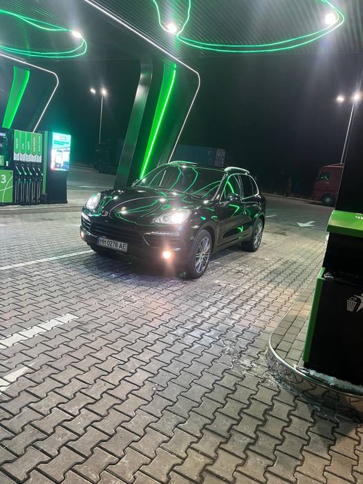 Продам Porsche Cayenne