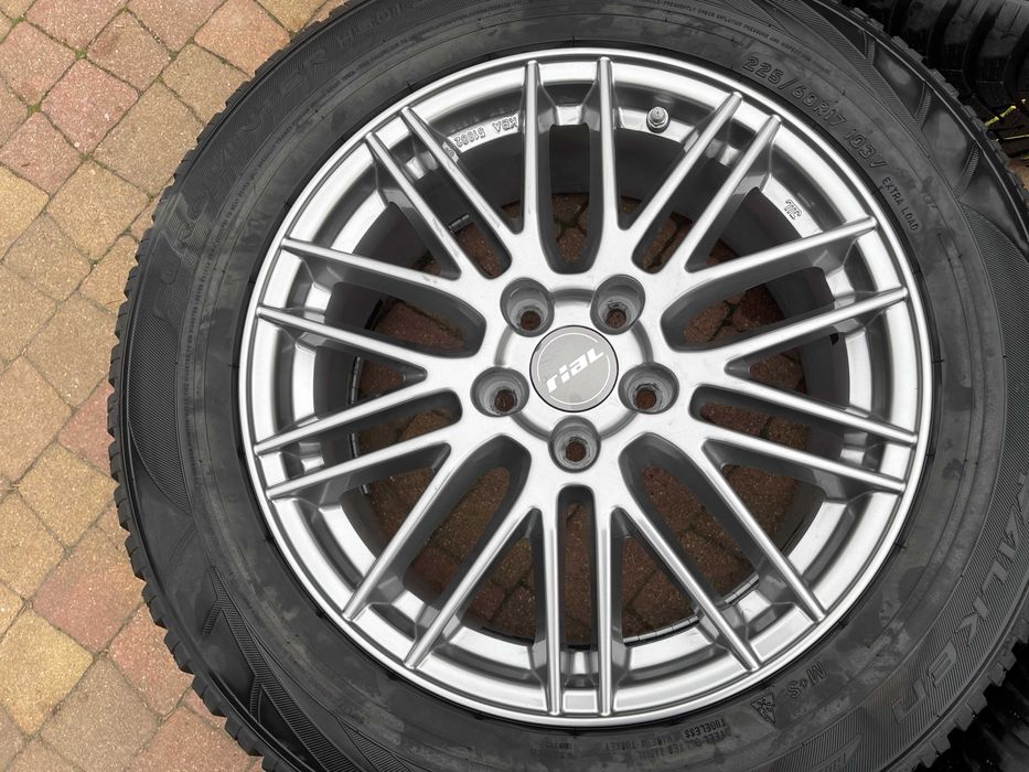 3968. Koła zimowe SsangYong Korando IV 5x112 ET45 215/65/17 Pirelli 8.8mm 24r