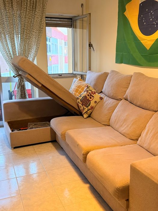 Sofá bege  usado(respondo apenas pelo chat)
