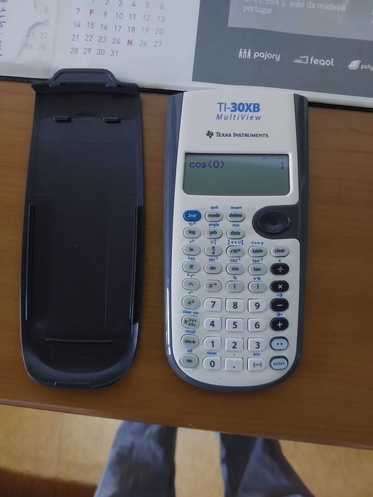 Calculadora científica TI-30XB