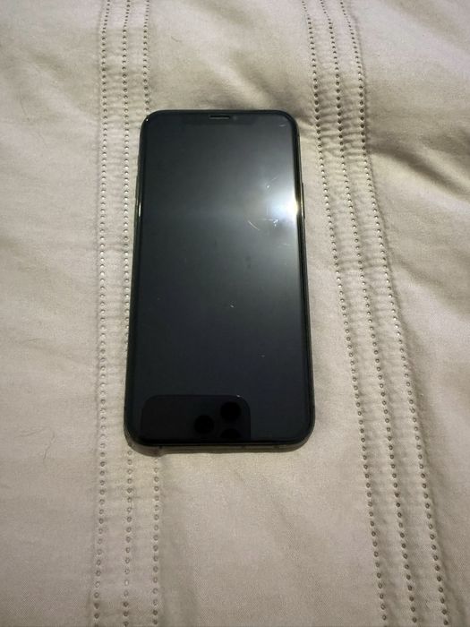 Iphone 11 pro (bateria 100%)