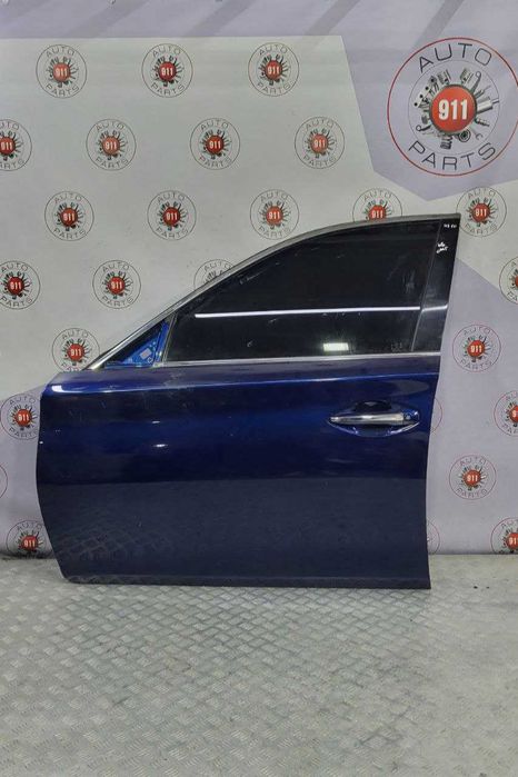 Двері передні ліві на Infiniti Q50