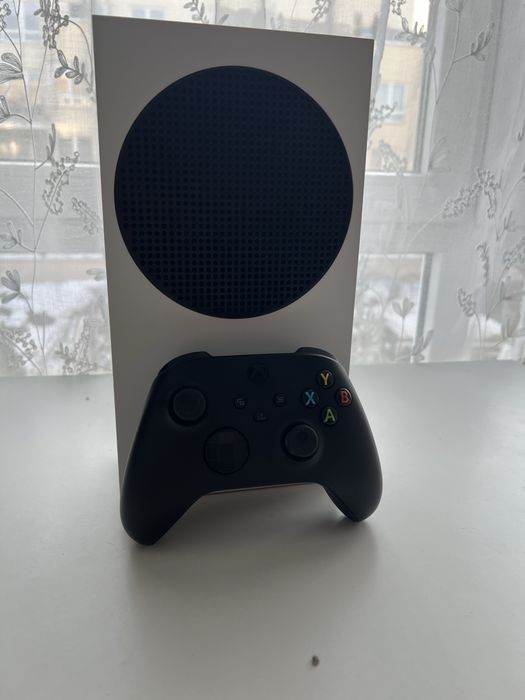 Xbox siries s w bardzo dobrym stanie