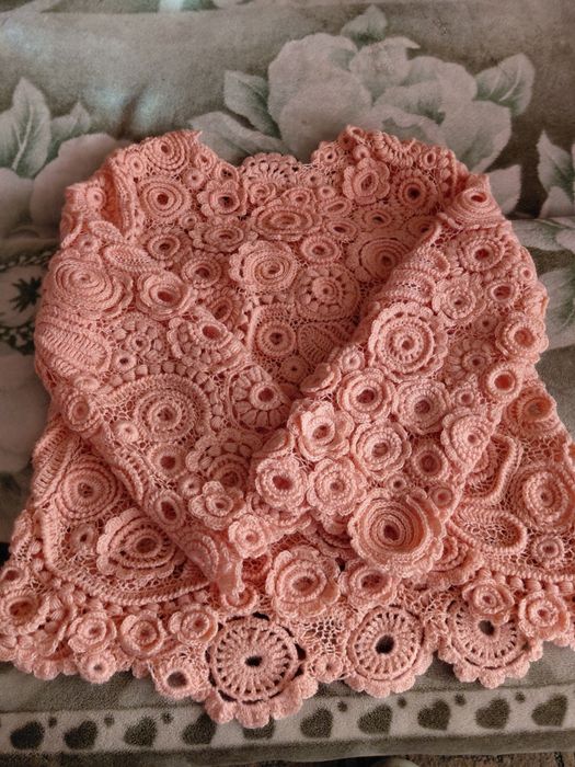 Ексклюзивний виріб у техніці ірландського мережива