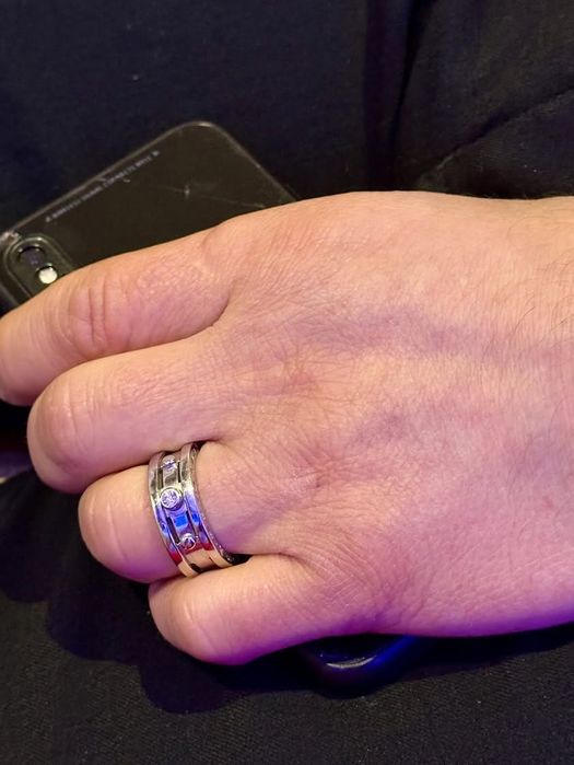 Кольцо из белого золота