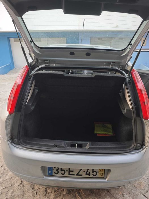 Fiat Grande Punto 1.2 Dynamic (12/2007) 130000Km comprováveis