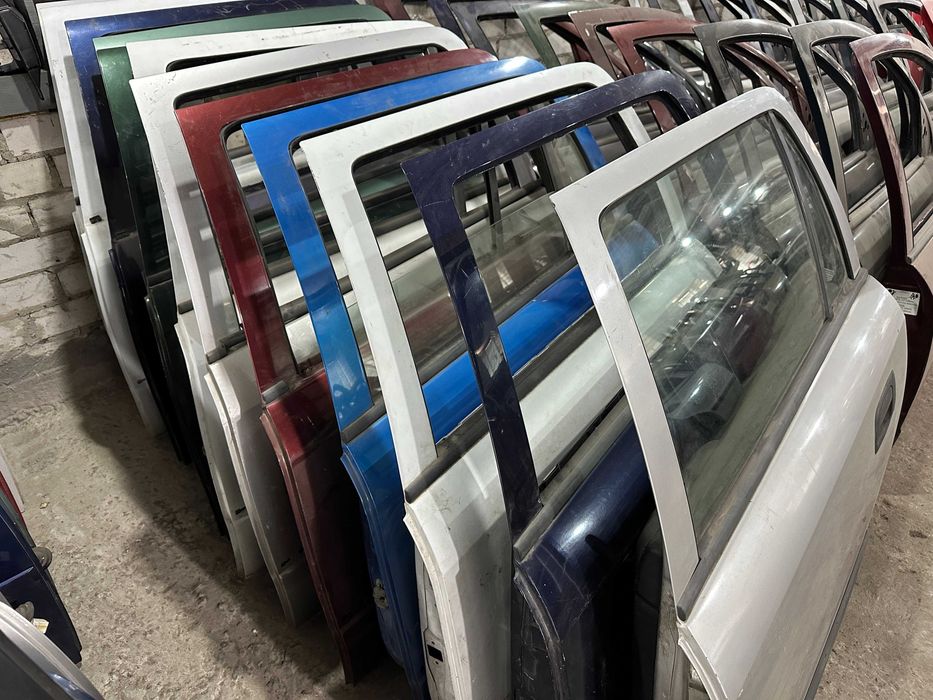 Дверь задняя левая OPEL ASTRA G Универсал разные цвета