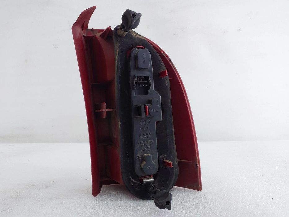 Farolim esquerdo RENAULT Megane I Break (KA0/1_)