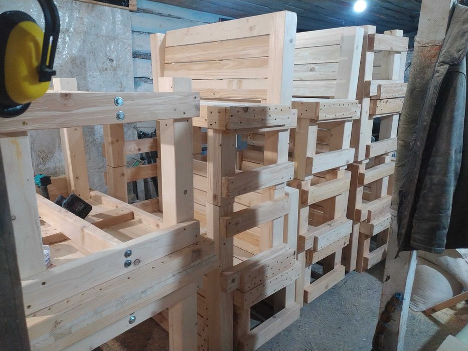 Столи лавки комплекти садові меблі для альтанок  кафе барів