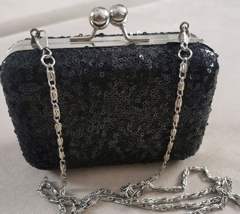 Wyjściowa torebka w cekiny