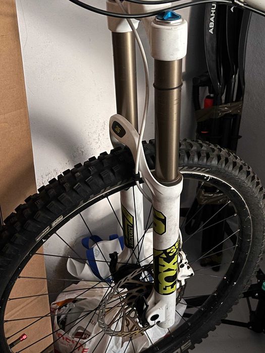 Cannondale Moto Carbon 2011 - All Mountain / Enduro 160mm - Fox 36 Factory - Tamanho M