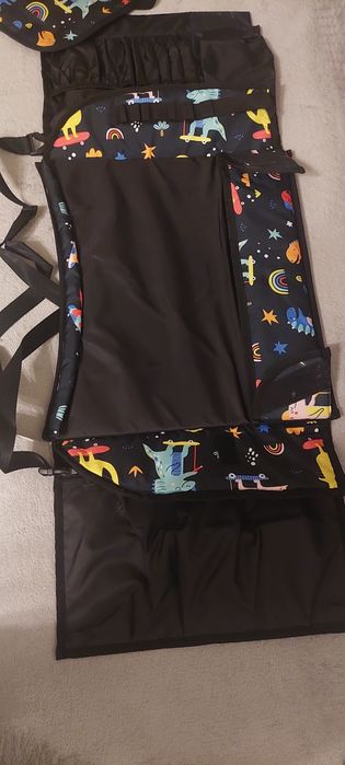 Продам дитячий столік в авто