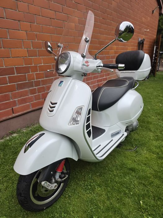 PIAGGIO Vespa 300 GTS