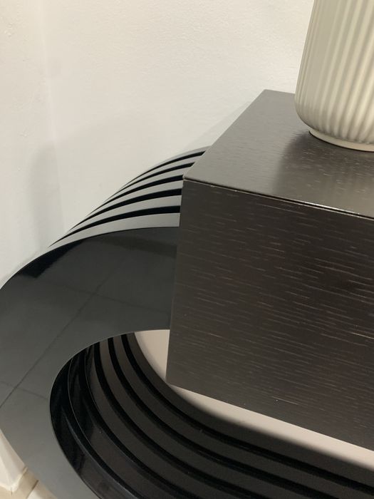 Móvel aparador wengé e preto