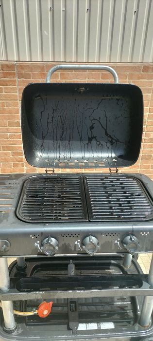 Grelhador/ barbecue a gás