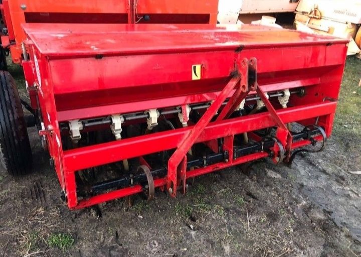 Продам с/г техніку культиватори сівалки плуги преси