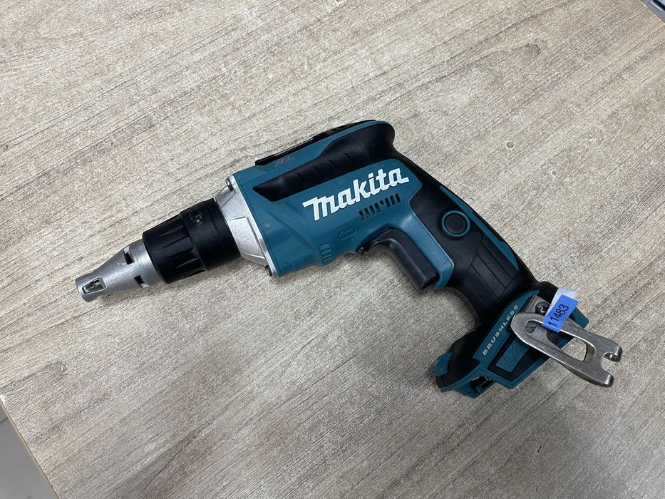 Makita DFS452 / шурупокрут для гіпсокартону Макіта