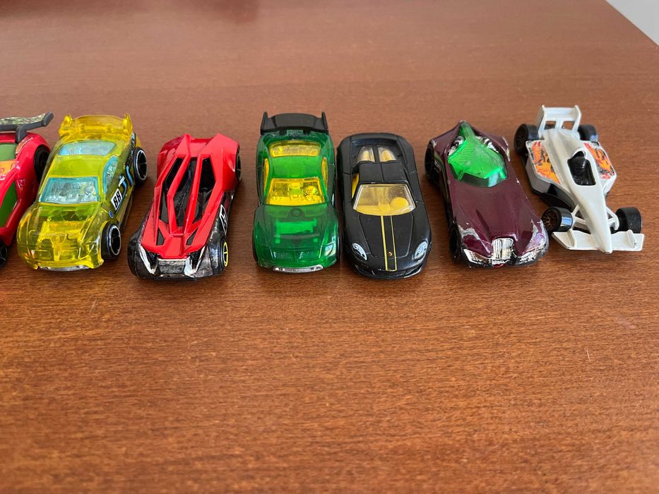 Carrinhos miniatura - Hotwheels