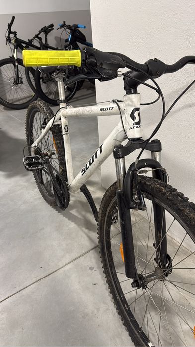 Bicicleta scott sem folgas