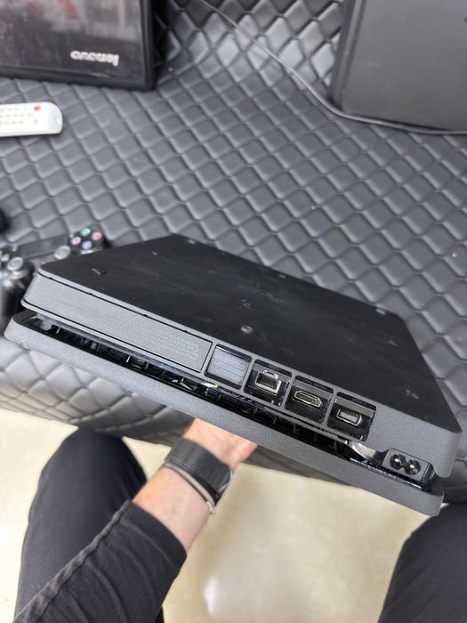 Sony Ps4 slim 500gb/ повний комплект/ все працює/ без зауважень