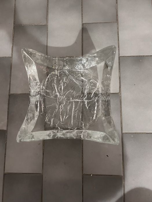 Taça quadrada de vidro