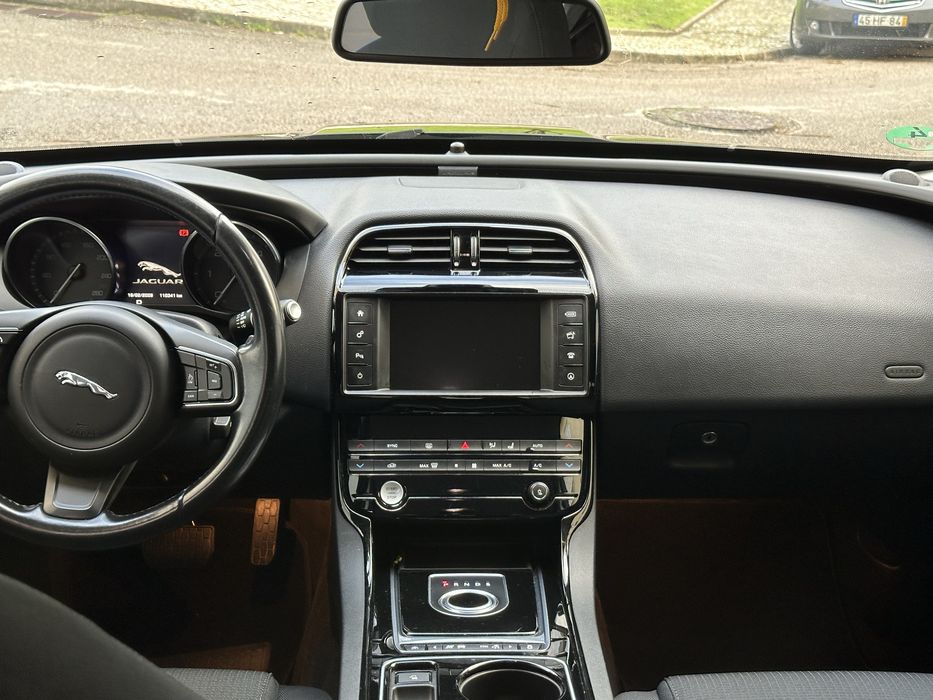 Jaguar XE 2.0D 2015/10