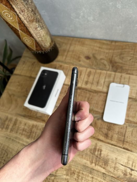 Iphone 11 z pudełkiem