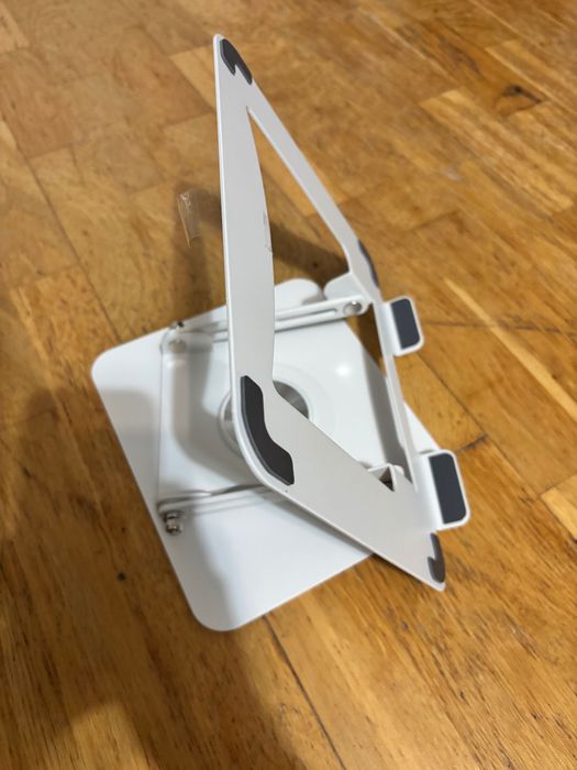 Podstawka regulowana obrotowa dla laptopa