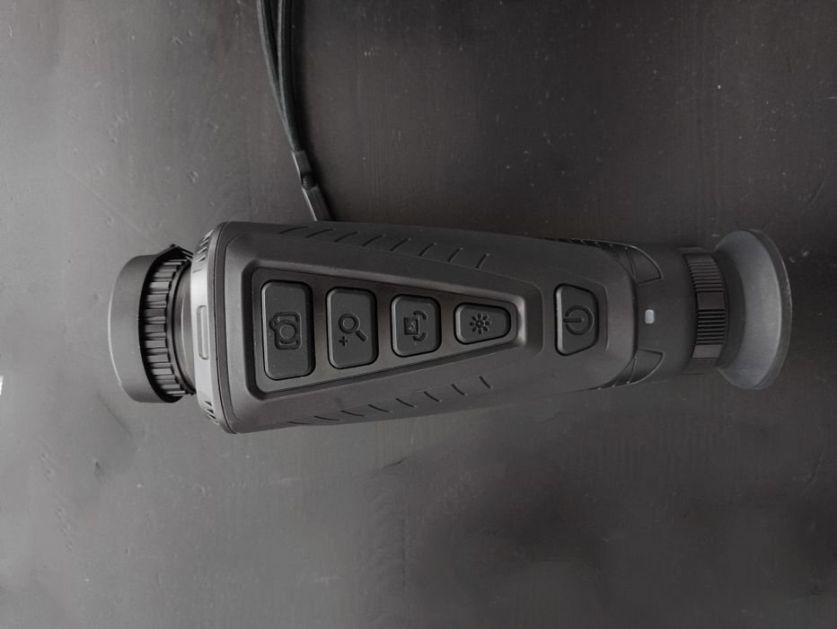 Kamera termowizyjna  – sensor 640×512, obiektyw 35 mm