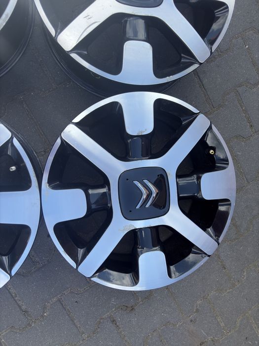 Felgi aluminiowe 17 cali 4x108 Et19 Citroen C3 Cactus
