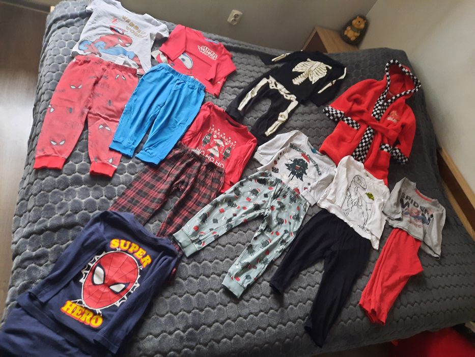 Pizamki i szlafrok dla chlopca 98/104