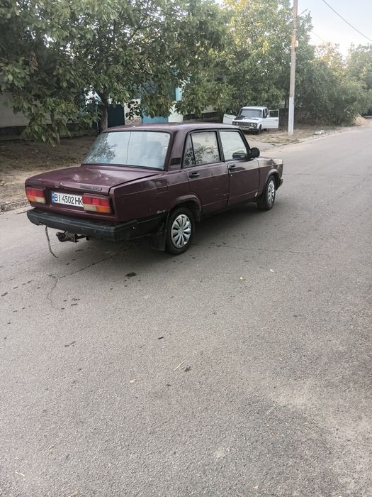 продаю ваз 2107 2004 года