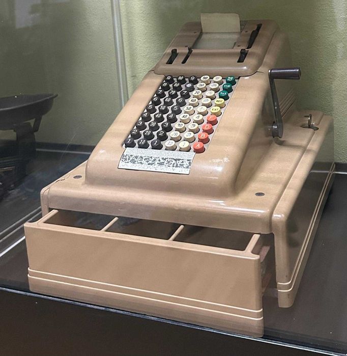 Maquinas registradoras antigas