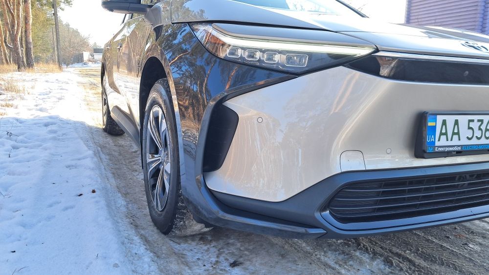 Продам Toyota BZ4X