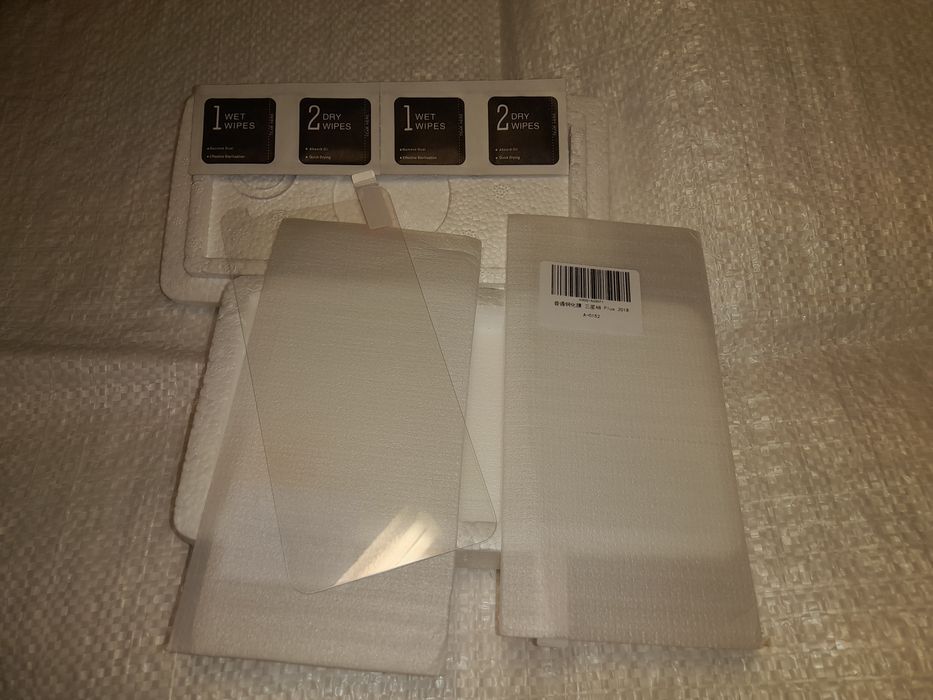 Защитные  стекла Samsung A8, 2018